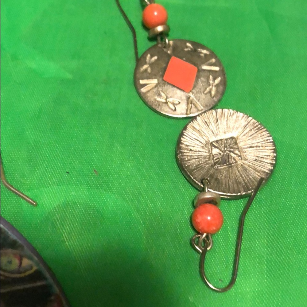 Used earrings - Picture 4 of 5